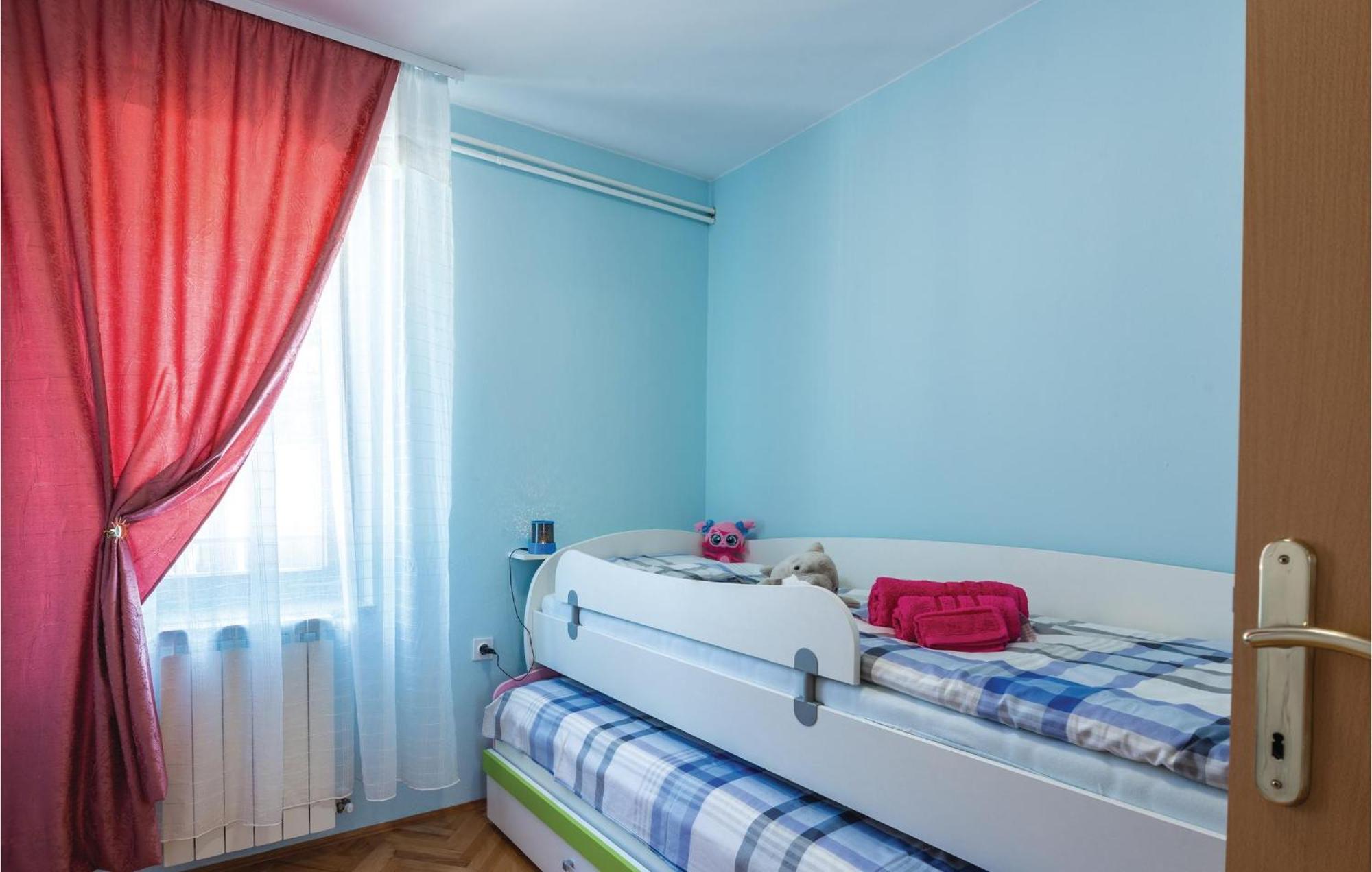 Amazing Apartment In Veprinac With Kitchen Extérieur photo