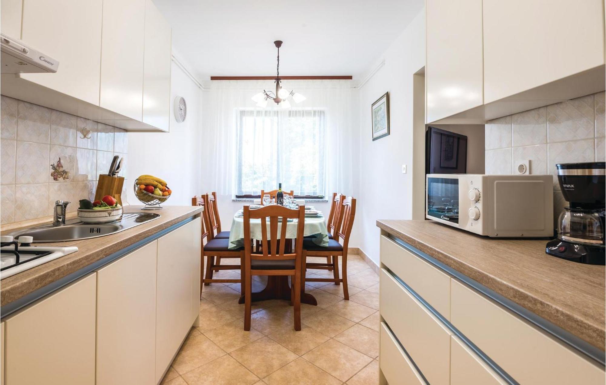 Amazing Apartment In Veprinac With Kitchen Extérieur photo